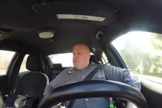 Dover Dashcam de police confessionnelle secouer