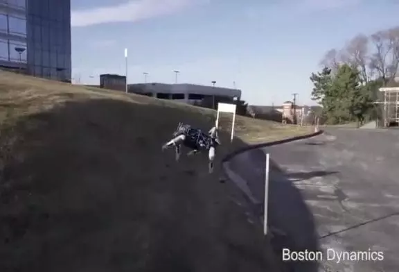 Boston Dynamics a créé des robots chiens indestructibles