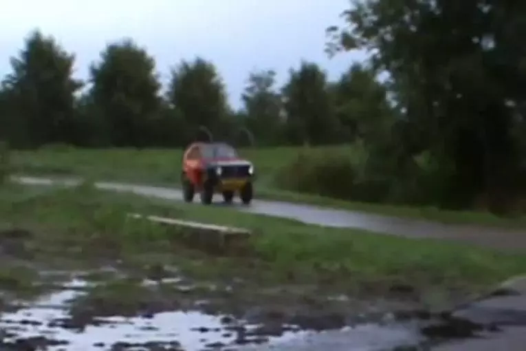 La bonne façon de rouler avec un petite voiture