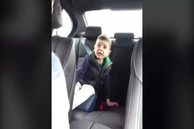 Ce petit est trop mignon
