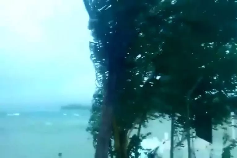 Conditions cyclone pam à Luganville, Vanuatu