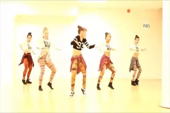 Hakim fitdance DANCE Afro par des asiatiques