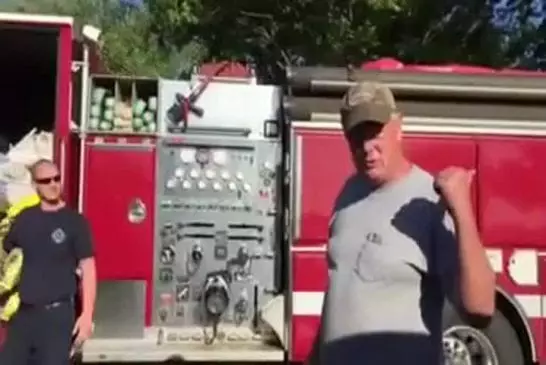 Des pompiers envoient poliment se faire foutre un citoyen