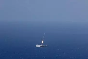 Fusée Falcon 9 explose en attérissant sur un bateau