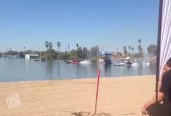 Incroyable course de bateaux F1