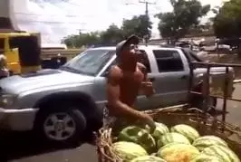 Transporter des pastèques comme un pro