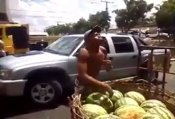 Transporter des pastèques comme un pro