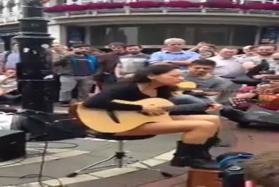 Incroyable guitaristes de rue