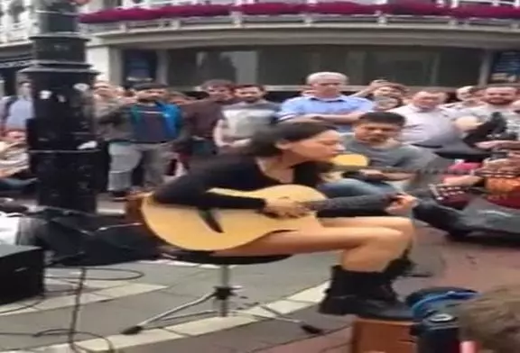 Incroyable guitaristes de rue