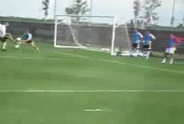 Zinedine Zidane humilie un jeune gardien
