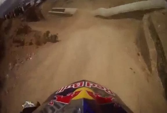 Extreme downhill trail Descenso del Condor in La Paz Bolivia