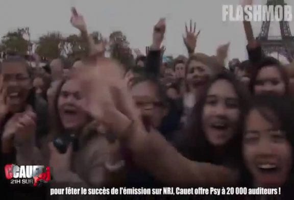 Cauet et Psy au Trocad ro - Gangnam Style Flashmob in Paris - C Cauet sur NRJ