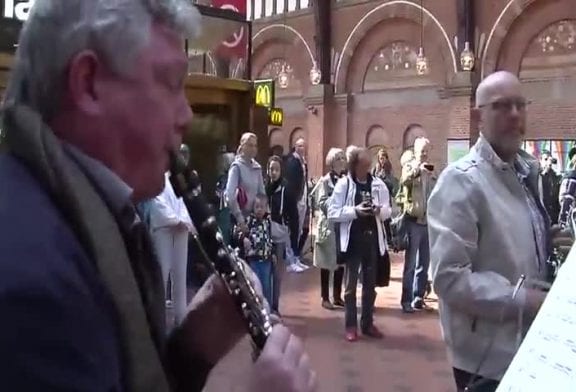 Flashmob à la gare centrale de Copenhague