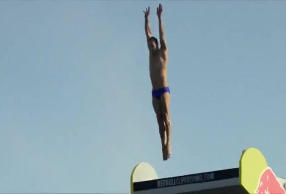 Cliff Diving In Boston Red Bull Cliff Diving World Series