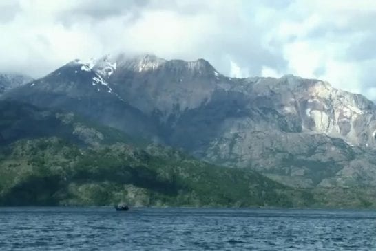 Deep Water Soloing In Patagonia Red Bull Psicobloc