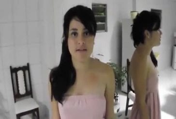 A 18 ans Rebecca Bernardo offre sa virginité