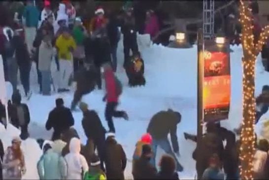 La plus grande bataille de boules de neige du monde