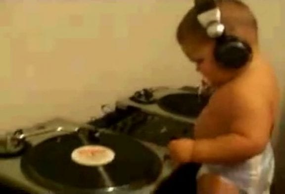 DJ bébé