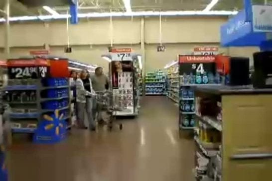 Monwalk dans un Walmart