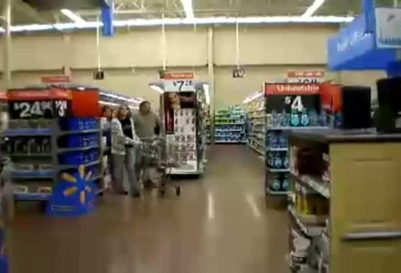 Monwalk dans un Walmart