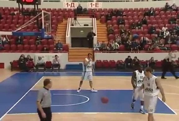 Lors d’un match de basket-ball russe