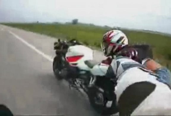 Génie sur sa moto