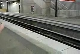 Changer de quai dans une gare FAIL
