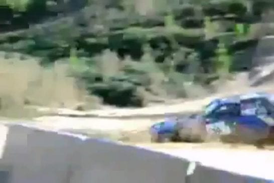 Crash en voiture de rallye