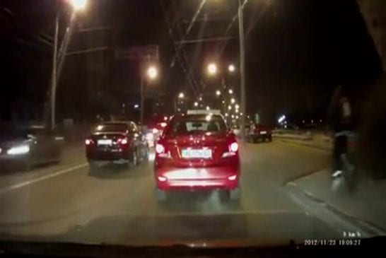 Vélo fail sur le trottoir