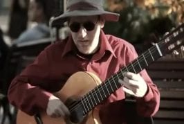 Incroyable guitariste dans les rues de San Francisco