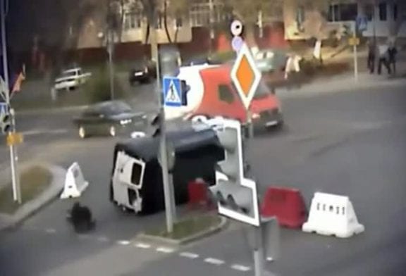 S'éjecter de sa voiture lors d'un accident