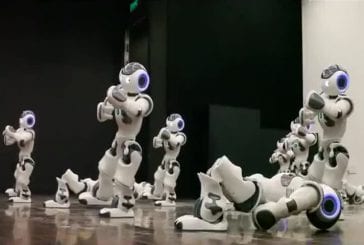 Danse synchronisée de petits robots