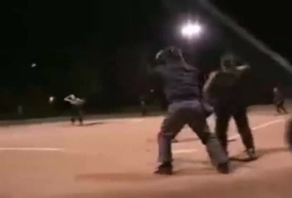 Headshot et faceplant au baseball