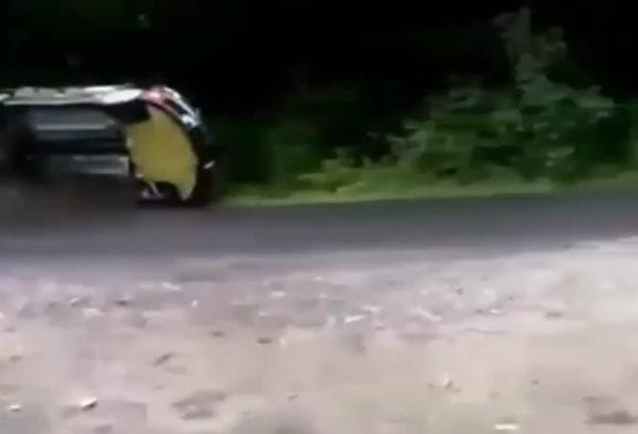 Eviter un terrible accident de rallye