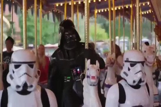 Star Tour et Dark Vador vont à Disneyland