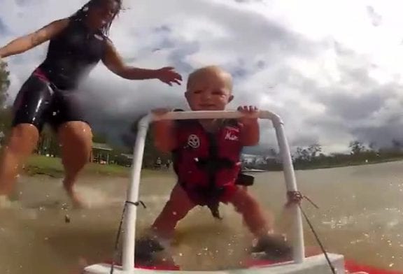 Ski nautique pour bébé