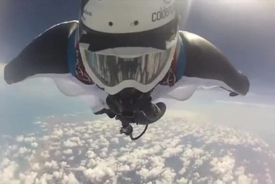 Le plus haut saut de Wingsuit