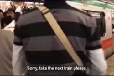 Prendre le train au Japon durant les heures de pointe