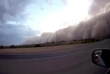 Conduire dans une tempête de poussière