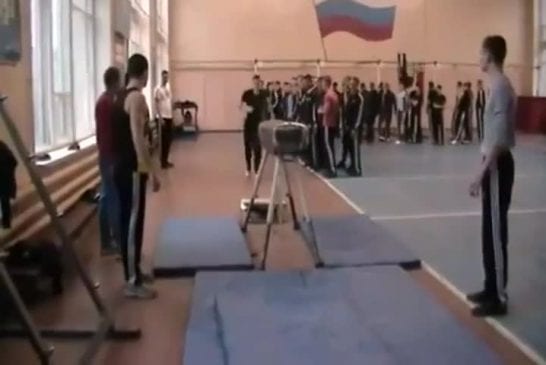 Etudiant qui n’est pas fait pour le sport
