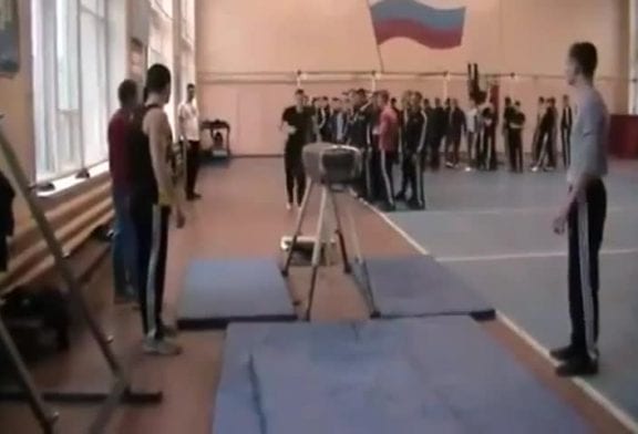 Etudiant qui n’est pas fait pour le sport