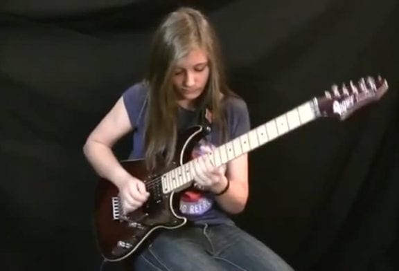 Elle reprend a 14 ans Eruption de Van Halen