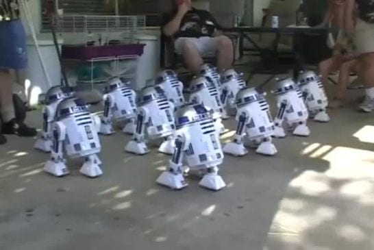 Danse synchronisée de R2D2