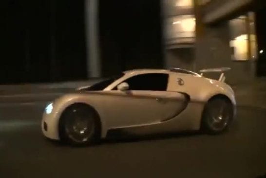 Bugatti Veyron vs Nissan GT-R