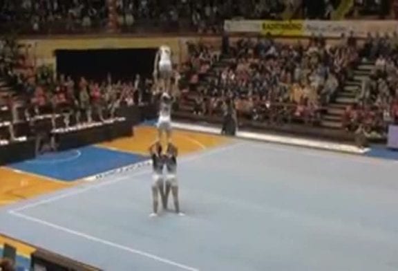 Gymnastique acrobatique