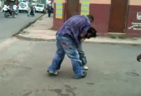 Bagarre à coup de machette
