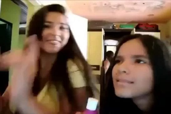 Ces filles ont un petit problème de matériel