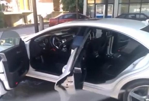 Comment laver sa Mercedes complètement et facilement