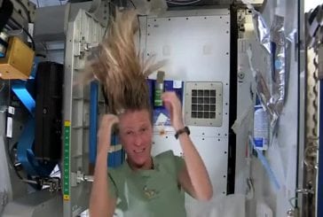 Comment se laver les cheveux dans l’espace