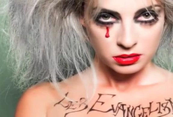 Eve Angeli se la joue Lady Gaga